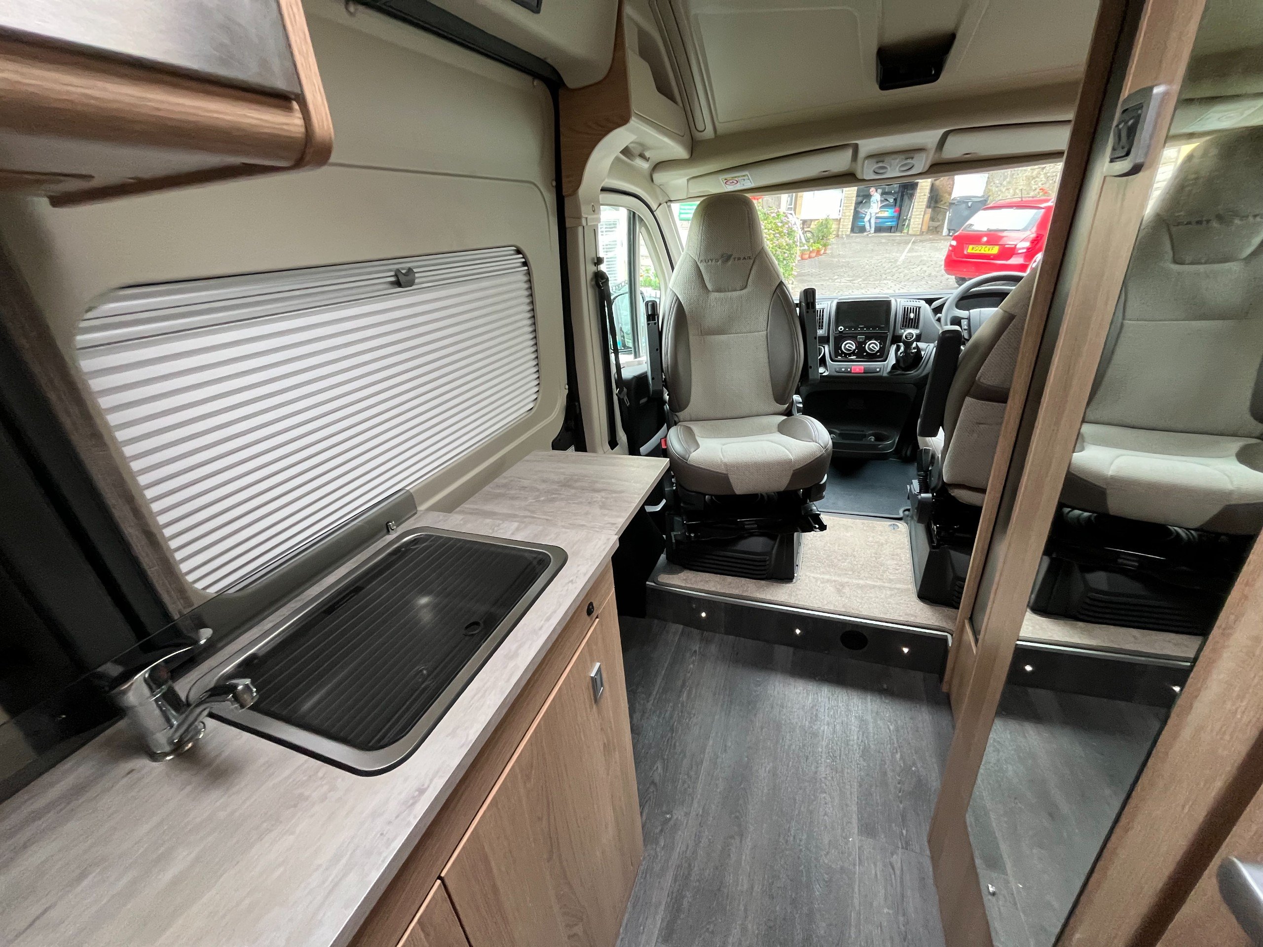 Used 2020 AutoTrail VLine 634 SE for sale in Exeter, Devon Complete